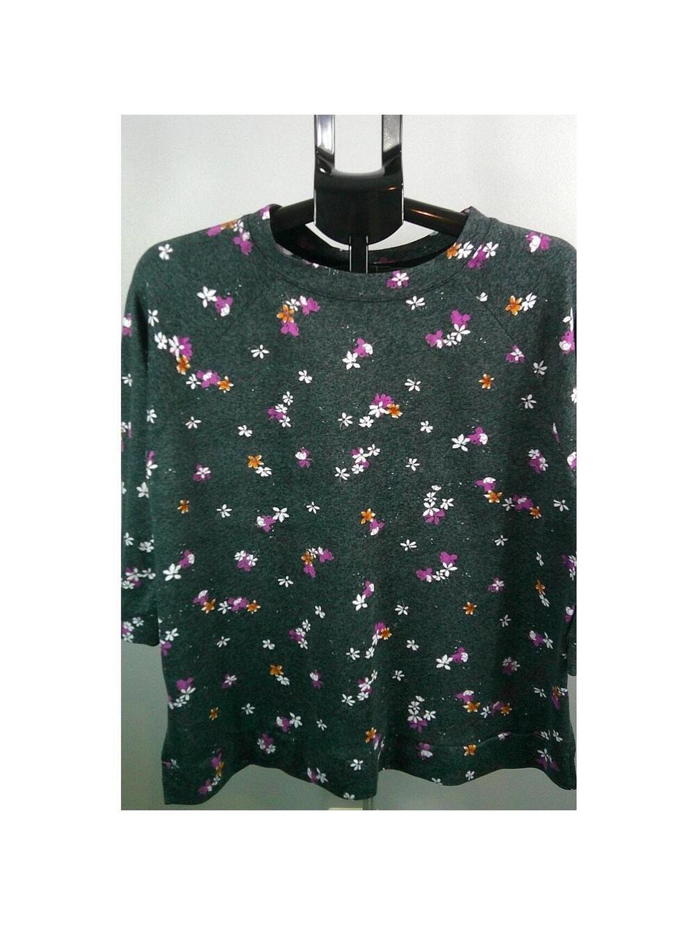 Simply Vera Vera Wang long sleeve top in excellent pre-owned condition.